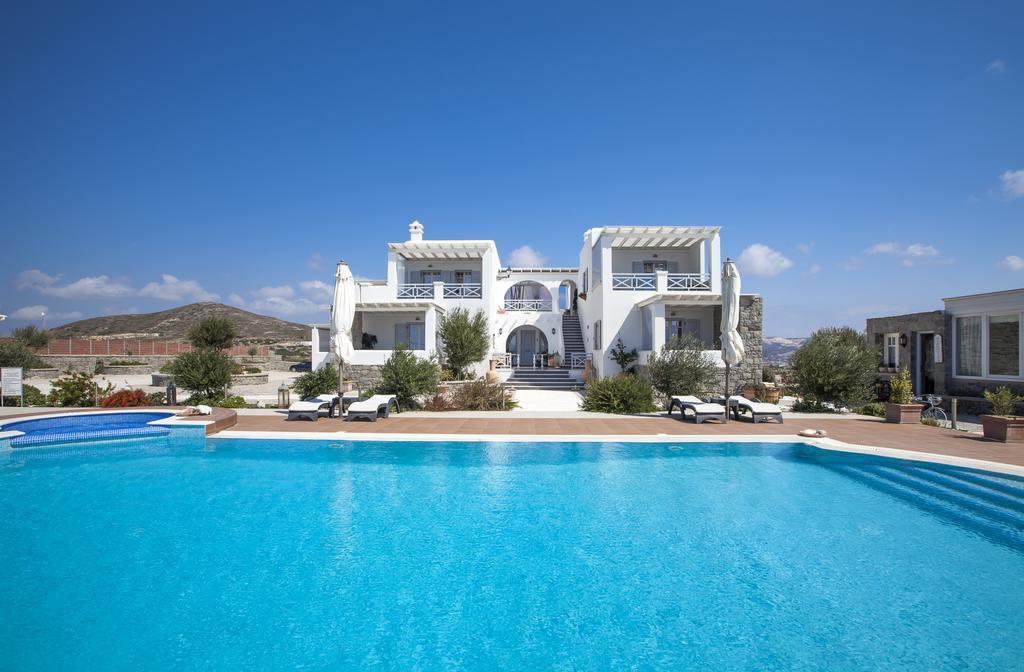 אדאמאס Miland Suites מראה חיצוני תמונה