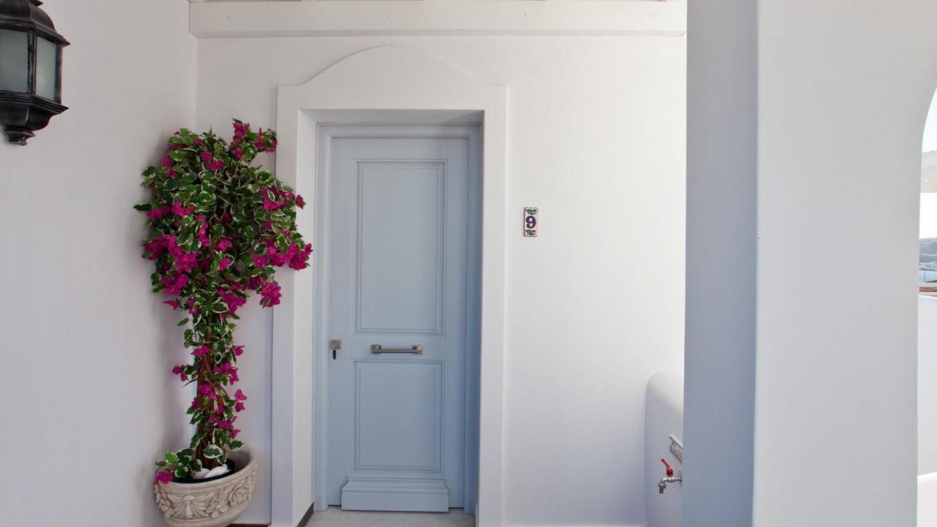 אדאמאס Miland Suites מראה חיצוני תמונה