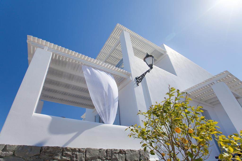 אדאמאס Miland Suites מראה חיצוני תמונה