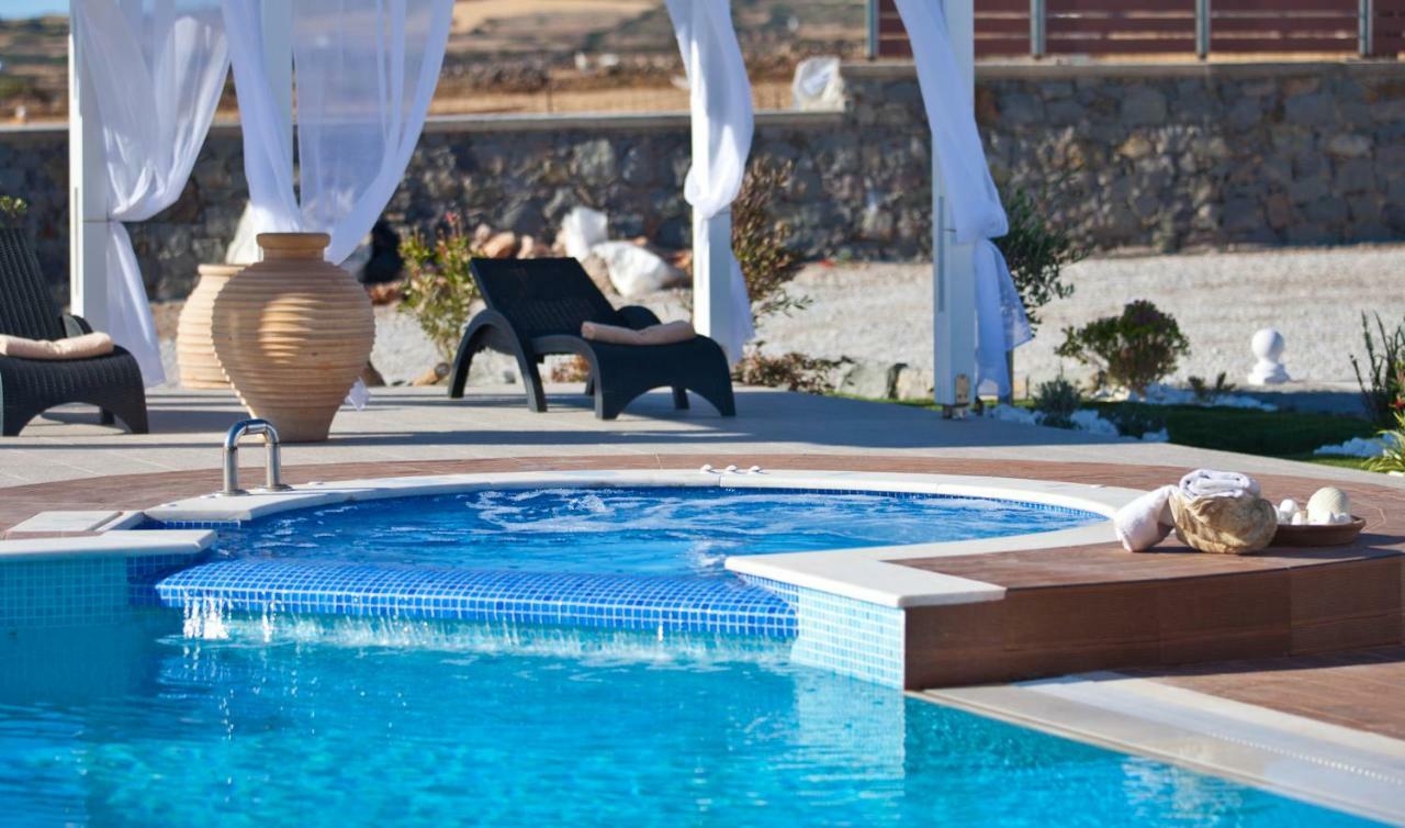 אדאמאס Miland Suites מראה חיצוני תמונה